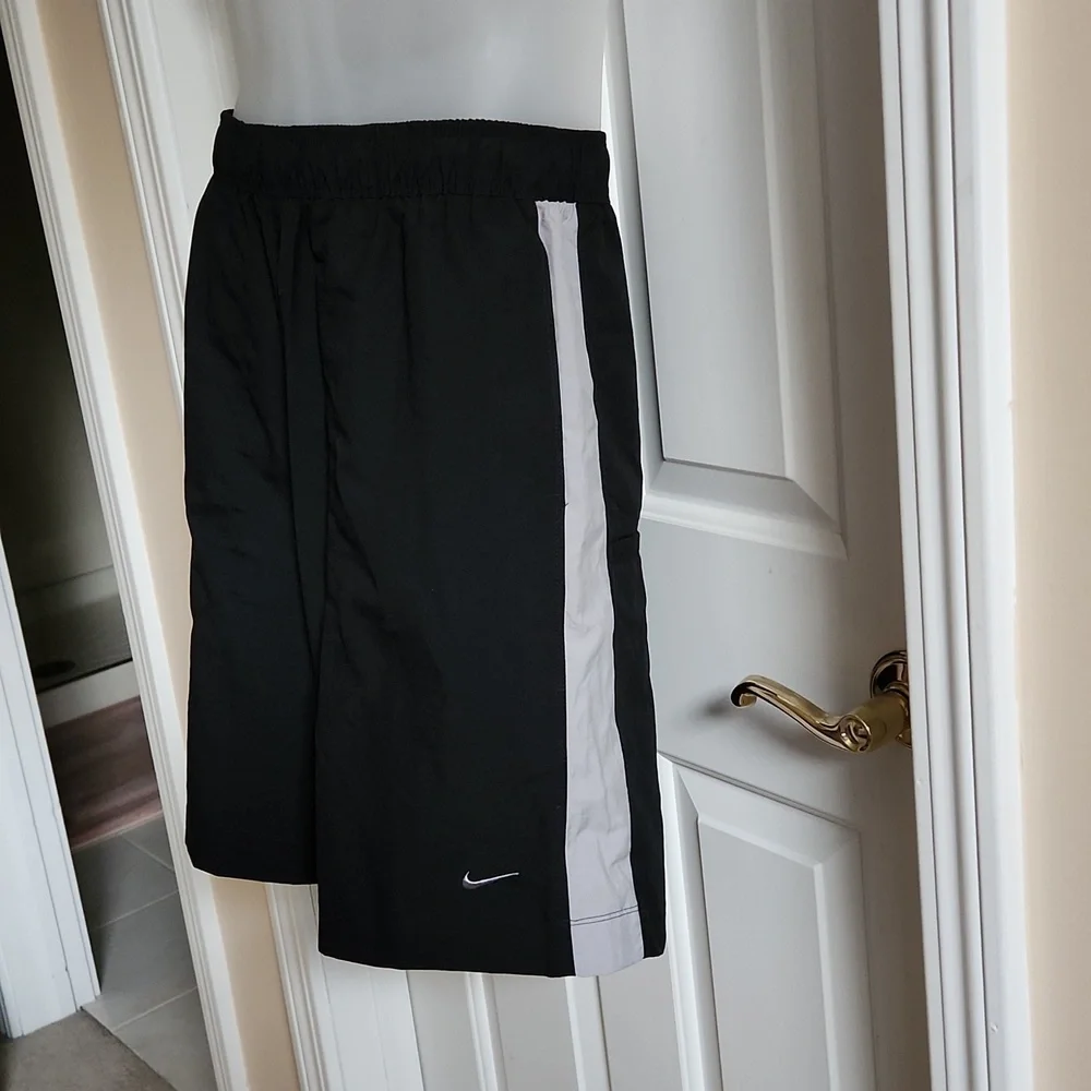 NIKE Men's Swim Shorts Black with Grey Sides Size M